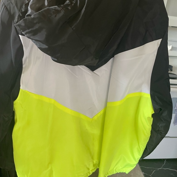 Brand new winter jacket/ with hood and pockets.😊😊 - Picture 7 of 8